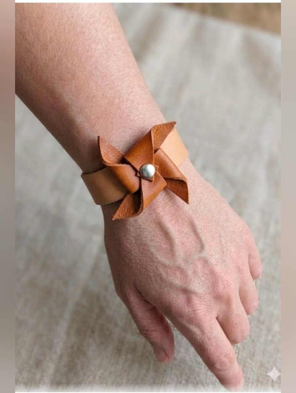 Handmade Tan Brown Genuine Leather Pinwheel Snap Bracelet